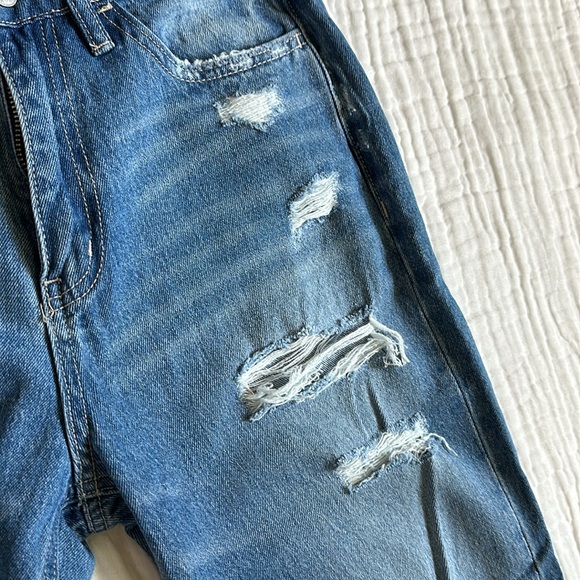 Vervet Distressed Mom Jeans Size 26 Cropped - Picture 5 of 8